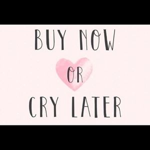 🎉Come and check out my closet🎉